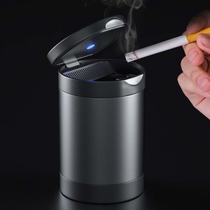 Asbak Mobil Portabel Mini Lepas Pasang Tanpa Asap dengan Tempat Rokok Silinder, Penanda Lampu LED Biru, dan Tutup - Product Image 2