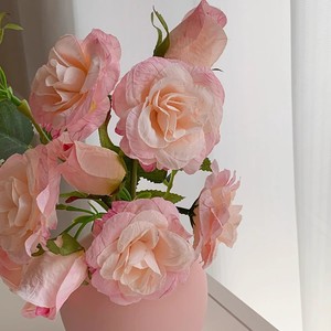 Arrangement de fleurs artificielles en soie, roses, vase rose, décoration moderne pour la maison, décoration de table, accessoires de mariage - Product Image 5