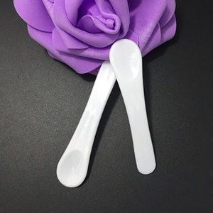 Petites <span class=keywords><strong>spatule</strong></span> cosmétique en plastique, 6cm, <span class=keywords><strong>spatule</strong></span> de 61mm, pour la crème pour les yeux, masque facial - Product Image 5