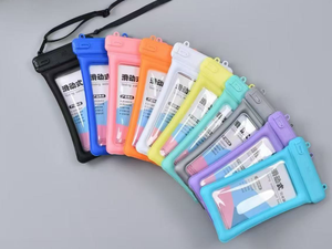 Custodia impermeabile per telefono in PVC, taglia universale, con tracolla rimovibile per uso esterno - Product Image 1