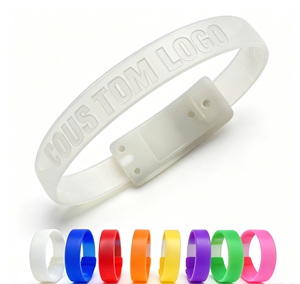 Bracelet moderne personnalisé avec logo imprimé en sérigraphie sur TPU transparent, éclairage LED coloré, avec 3 piles LR41 pour les fêtes et les spectacles en direct - Product Image 2