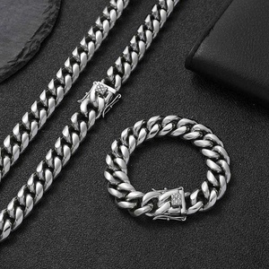 Collier et bracelet cubains plaqués or 8 mm en acier inoxydable ZYO personnalisés pour hommes – Parures de bijoux tendance - Product Image 5