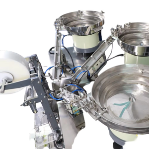 Machine automatique de comptage et d'emballage de vis avec emballage, étiquetage et scellage sous film pour la pesée et l'emballage de vis de quincaillerie - Product Image 1