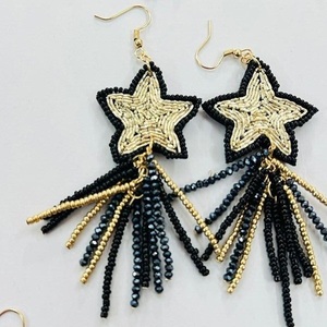 Vente en gros de boucles d'oreilles bijoux faites main en perles, accessoires de mode personnalisés en émail, boucles d'oreilles pendantes pour femmes, cadeaux et fêtes - Product Image 5