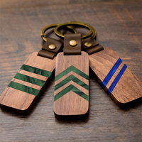 Lot de porte-clés en bois et résine sur le thème de l'océan (36 pièces) : Breloque de sac motif vague marine bleue - Souvenir côtier mignon pour hommes et femmes