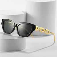 Lunettes de soleil œil de chat pour femmes, tendance, pas chères, vente en gros, classiques, populaires, en plastique