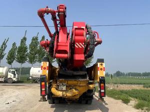 Camion pompe à béton d'occasion de fabrication chinoise Sany Diesel 8x4 avec moteur, distance de transport de 37m à 72m - Product Image 6