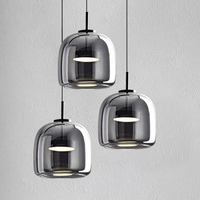 Lustre de lit moderne et créatif en aluminium VH pour chambre à coucher avec abat-jour en verre pour hôtel et cuisine Lumière LED à trois couleurs de petite taille