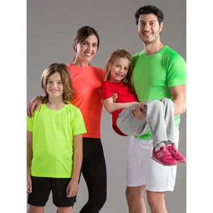 T-shirt Run T pour femme, merchandising personnalisé - Product Image 2