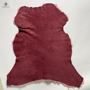 Pelliccia di Shearling in pelle di pecora Super morbida ad alta densità per cappotto invernale e cappello che rende il prodotto in pelliccia animale modello grezzo - Product Image 1