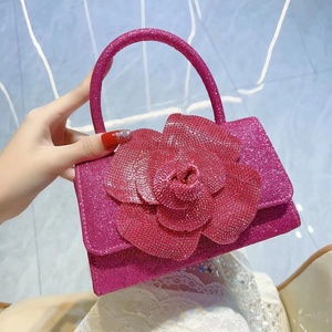 Sac à main élégant pour femme 2026, pochette 3D <span class=keywords><strong>rose</strong></span> avec strass, sac <span class=keywords><strong>de</strong></span> soirée <span class=keywords><strong>de</strong></span> mariage avec chaîne détachable, sac à bandoulière scintillant avec poignée - Product Image 1