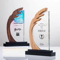 Trophée de plaque de récompenses en verre de cristal en bois avec base noire Unique Autre produit d'artisanat en cristal