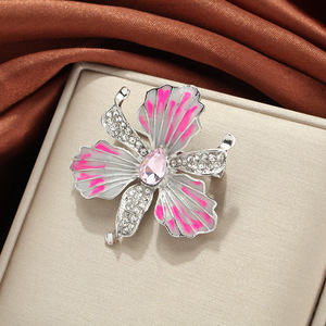 Flower Brooch Zinc Alloy Claw Setting Women's Party Accessory - Product Image 3