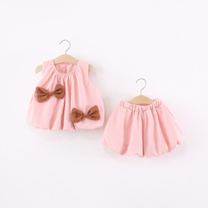 Abbigliamento per Bambini, Completo Estivo per Bambina, Gilet con Fiocco e Pantaloncini, Set Due Pezzi in Stile Occidentale - Product Image 1