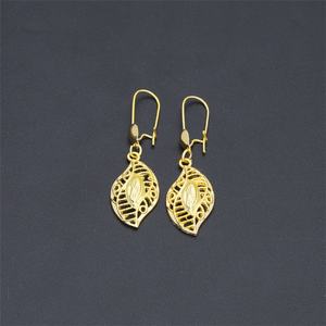 Nouvelle Collection Jxx : Boucles d'Oreilles Pendante Cœur en Laiton Plaqué Or 24K de Dubaï, Bijoux de Haute Qualité Tendance - Product Image 3