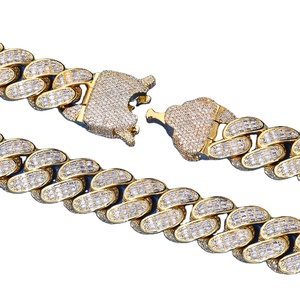 Collar de hombre Hip Hop americano europeo Venta caliente 18mm <span class=keywords><strong>Tres</strong></span> filas T Square Zircon <span class=keywords><strong>Cuba</strong></span> Cadena Material de latón Accesorio de tendencia - Product Image 1