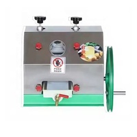 Hot Selling Huishoudelijke Suikerrietafzuigkap Handbediende Mobiele Suikerriet Extracting Squeepersing Juicer Molen Machine