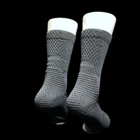Kaos Kaki Basket Elite Setinggi Lutut Kelas Profesional Terlaris - Kaos Kaki Tanpa Jahitan dari Nilon dengan Bantalan Tebal, Penyerap Guncangan, dan Penyerap Keringat.