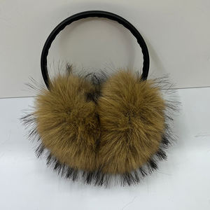 Женские Зимние теплые наушники из искусственного лисьего меха оптом регулируемые наушники с имитацией меха енота - Product Image 1