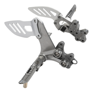 Reposapiés y soporte para motocicleta SUZUKI, estriberas delanteras de Motor de XF-026, para SUZUKI GSXR 600, <span class=keywords><strong>750</strong></span>, 2006-2010 - Product Image 3