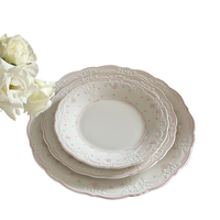 Ensemble tasse et soucoupe à café en céramique gaufrée florale, style rétro, luxe léger et contemporain, personnalisable, 200 ml, portable, cadeau personnel