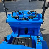 Chargeuse compacte sur pneus HQ500 avec coupleur hydraulique rapide à haut débit, capacité de la benne de 0,2 m³, moteur Runtong, pompe à roues à moment de charge élevé 18 kW
