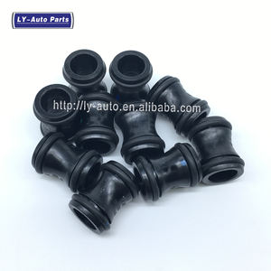 Tuyau de raccordement du <span class=keywords><strong>refroidisseur</strong></span> <span class=keywords><strong>d</strong></span>'<span class=keywords><strong>huile</strong></span> de la pompe à eau de refroidissement 06K121131 pour VW <span class=keywords><strong>Golf</strong></span> Passat pour AUDI A3 A4 - Product Image 1