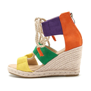 Sandalias de cuña para mujer, coloridas, con cordones, punta abierta, tacón de paja, transpirables, con correa trasera, estilo étnico - Product Image 4