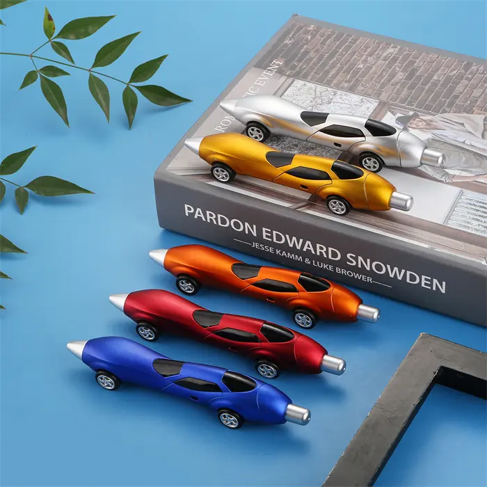 Relatiegeschenk Op Maat Gemaakte Schoolautovormige Balpen Producten Met Reclame Voor Mooie Blauwe Inktpennen Balpen Voor Studenten