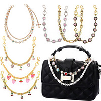 Accessoires de quincaillerie DIY pour sacs, en alliage de zinc doré clair, longueur 23 cm, avec strass, motif cœur et cerise, chaîne métallique et mousqueton pivotant