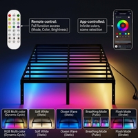 Lit double en fer personnalisable de grande taille avec plaque en acier épaissie, espace de rangement et alimentation électrique, ambiance lumineuse en bas.