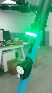 Scooter Eléctrico Yongkang con Certificación ABE, Rueda Neumática de 10 Pulgadas, 36V, con Señal de Giro Delantera, Modelo N05 - Product Image 3