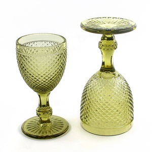 <span class=keywords><strong>Copas</strong></span> de <span class=keywords><strong>Vino</strong></span> de Vidrio Prensado Estilo Vintage, <span class=keywords><strong>Copas</strong></span> de Color Verde Texturizadas en Relieve, Artículos de Bar Retro para Celebración de Aniversario de Bodas - Product Image 1