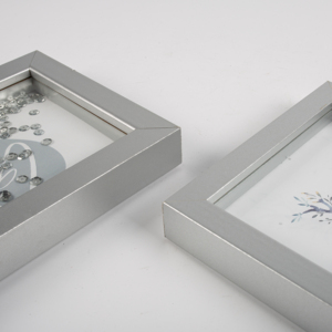 Marco de fotos de caja de sombra MDF decorativo de lentejuelas con purpurina plateada barata de fabricación profesional - Product Image 5