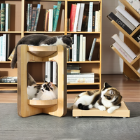 Cabane à chat en bois durable à double couche populaire griffoir amovible pour chat avec jouets en papier pour plusieurs chats