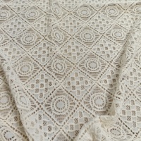Tissu en dentelle chenille 100% polyester non extensible, teint, doux et moelleux, à motifs géométriques, pour robe femme automne-hiver