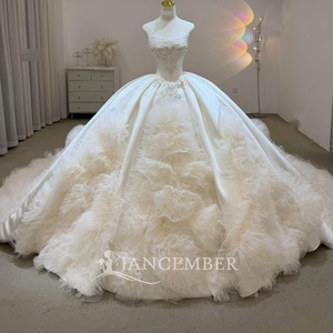Vestido de Novia Romántico Lsjj169 con Tirantes Finos, Escote Cuadrado, Encaje con Cuentas, Volantes de Plumas y Tul, Color Marfil, Estilo Princesa, Marca Jancember - Product Image 2