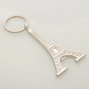 Franse toeristische souvenirs cadeau metalen Eiffeltoren vorm metalen flesopener sleutelhanger - Product Image 2
