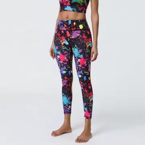 Leggings de sport de yoga personnalisés à sublimation pour femmes, séchage rapide, respirant, de haute qualité, leggings de sport pour la salle de sport - Product Image 2