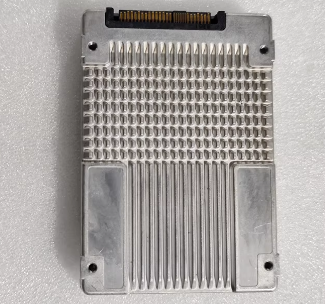 Intel 3.84TB U.2 NVMe PCIe Mass Storage Server Accessories SSD 3.84T Unplugged for Telecommunications Enterprise