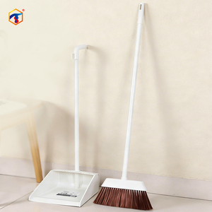  mango de herramienta de FRP ASTM F911 de alta resistencia, fácil agarre, resistente al desgaste, estable y duradero para escobas y recogedores de limpieza pública - Product Image 2