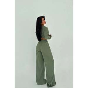 Conjunto de Pantalones y Traje Adelina Verde para Mujer - Product Image 1