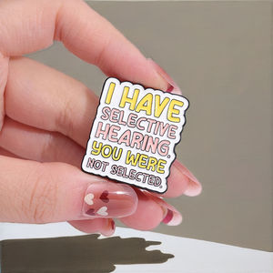 Insignia de Oración de Metal con Letras del Alfabeto Divertidas e Inspiradoras de Dibujos Animados, Personalizada, de Moda, Chapada en Oro, Impresa con Tipografía Esmaltada - Product Image 4