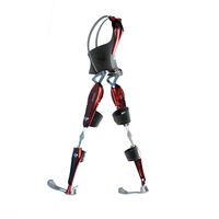 Exosquelette biomimétique passif entièrement réglable avec stockage d'énergie mécanique pour l'assistance aux travaux lourds
