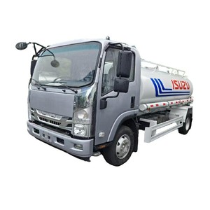 Camión Cisterna de Agua ISUZU para Limpieza de Carreteras, Precio de Fábrica, en Venta - Product Image 1