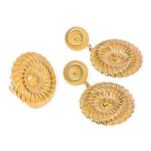 ต่างหูแบบห้อย สแตนเลสชุบทอง ดีไซน์ดอกไม้เกลียว เครื่องประดับสำหรับงานปาร์ตี้ ลวดลายเรขาคณิต เครื่องประดับแฟชั่น - Product Image 1