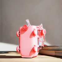 Bouteille d'eau portable mignonne en forme de bus avec paille et sangle d'épaule pour garçons et filles, idéale pour l'école et la maison