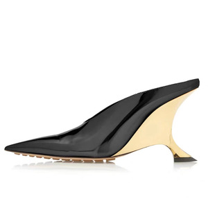 <span class=keywords><strong>Mules</strong></span> à talons en cuir verni métallisé pour femmes Sandales à talons compensés à bout pointu Femme Mule à enfiler Talon habillé Escarpins à la mode - Product Image 1
