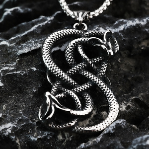 Collar con Colgante de Acero Inoxidable yunnique para Hombre, Diseño de Serpiente, Joyería de Moda con Forma de Animal para Combinar con Ropa - Product Image 1