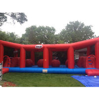 Parcours d'obstacles gonflable géant rouge et bleu pour événements, carnavals, team building et location